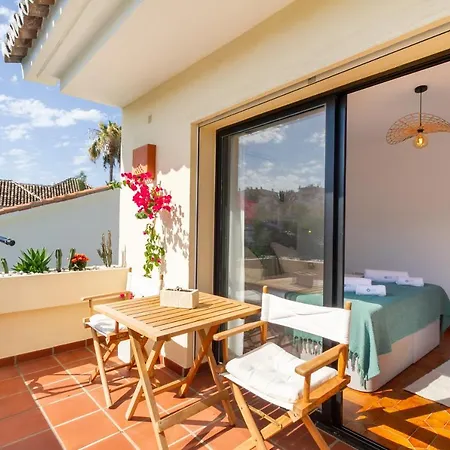 Nueva Andalucia Beautiful Family Villa Marbella