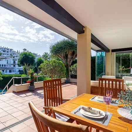 Nueva Andalucia Beautiful Family Villa Marbella