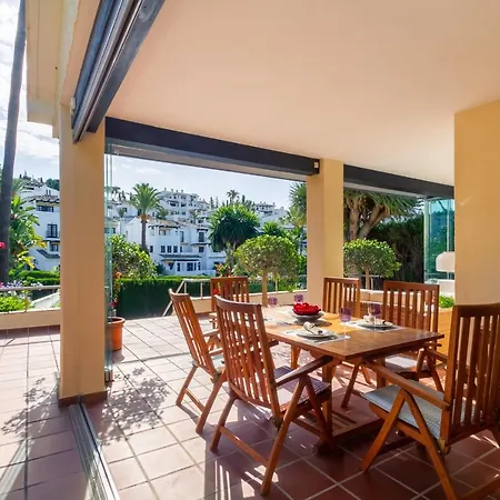 Villa Nueva Andalucia Beautiful Family Marbella